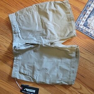Mens Mountain Khaki Classis Fit Shorts